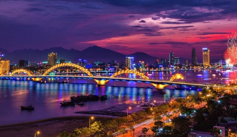 Điểm danh những địa điểm vui chơi giải trí về đêm hấp dẫn tại Đà Nẵng